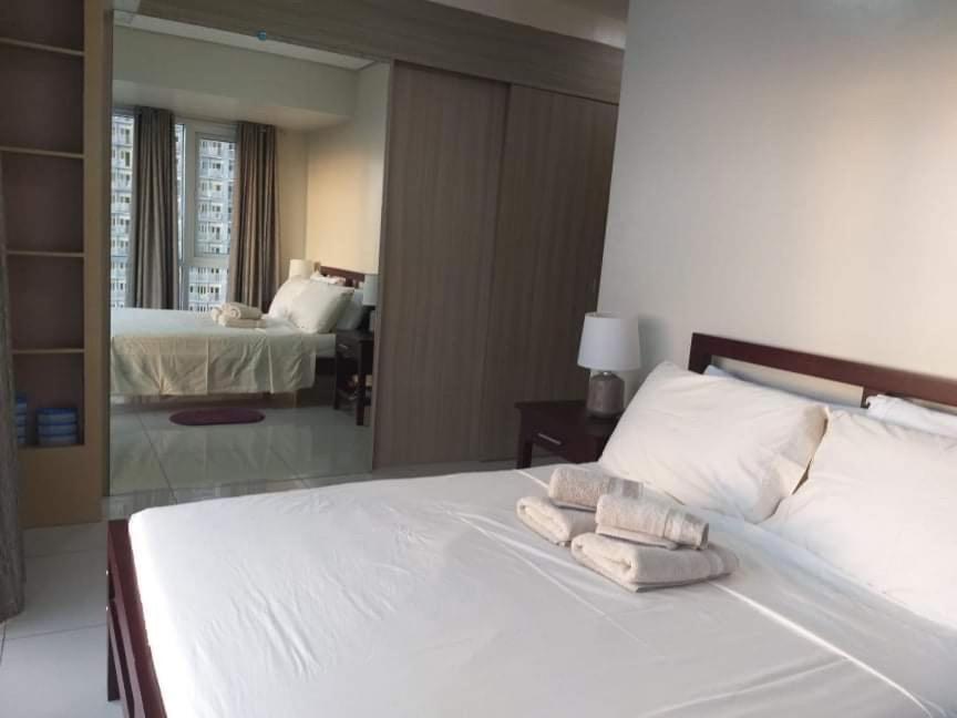 De Luxe, Standard And Studio Suites -The Breeze Residences-Close To Airport,Mall Of Asia, Us Embassy Маніла Екстер'єр фото