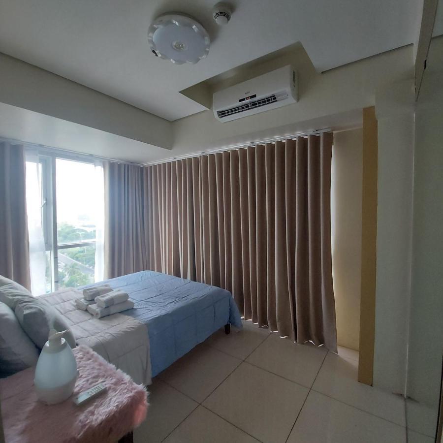 De Luxe, Standard And Studio Suites -The Breeze Residences-Close To Airport,Mall Of Asia, Us Embassy Маніла Екстер'єр фото