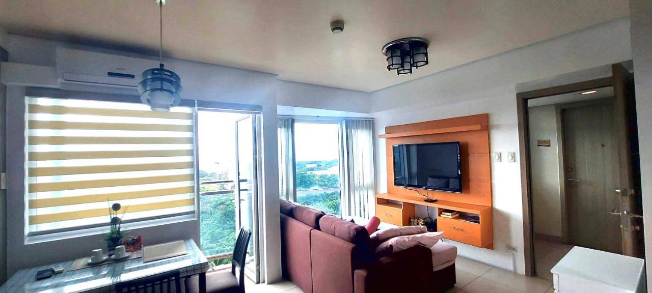 De Luxe, Standard And Studio Suites -The Breeze Residences-Close To Airport,Mall Of Asia, Us Embassy Маніла Екстер'єр фото