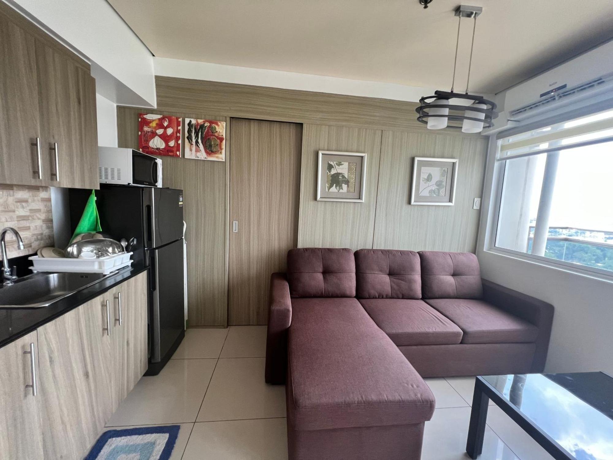 De Luxe, Standard And Studio Suites -The Breeze Residences-Close To Airport,Mall Of Asia, Us Embassy Маніла Екстер'єр фото