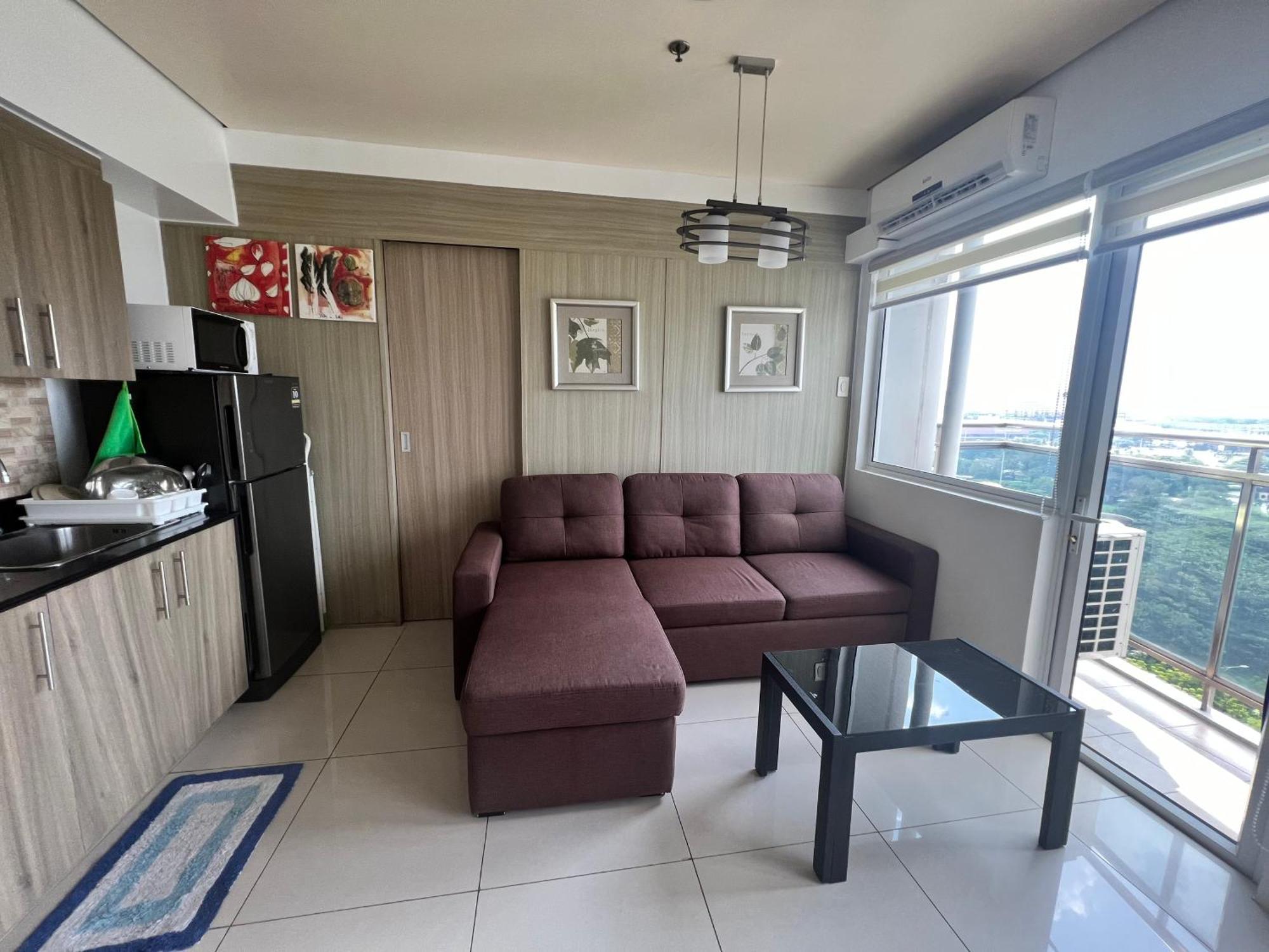 De Luxe, Standard And Studio Suites -The Breeze Residences-Close To Airport,Mall Of Asia, Us Embassy Маніла Екстер'єр фото