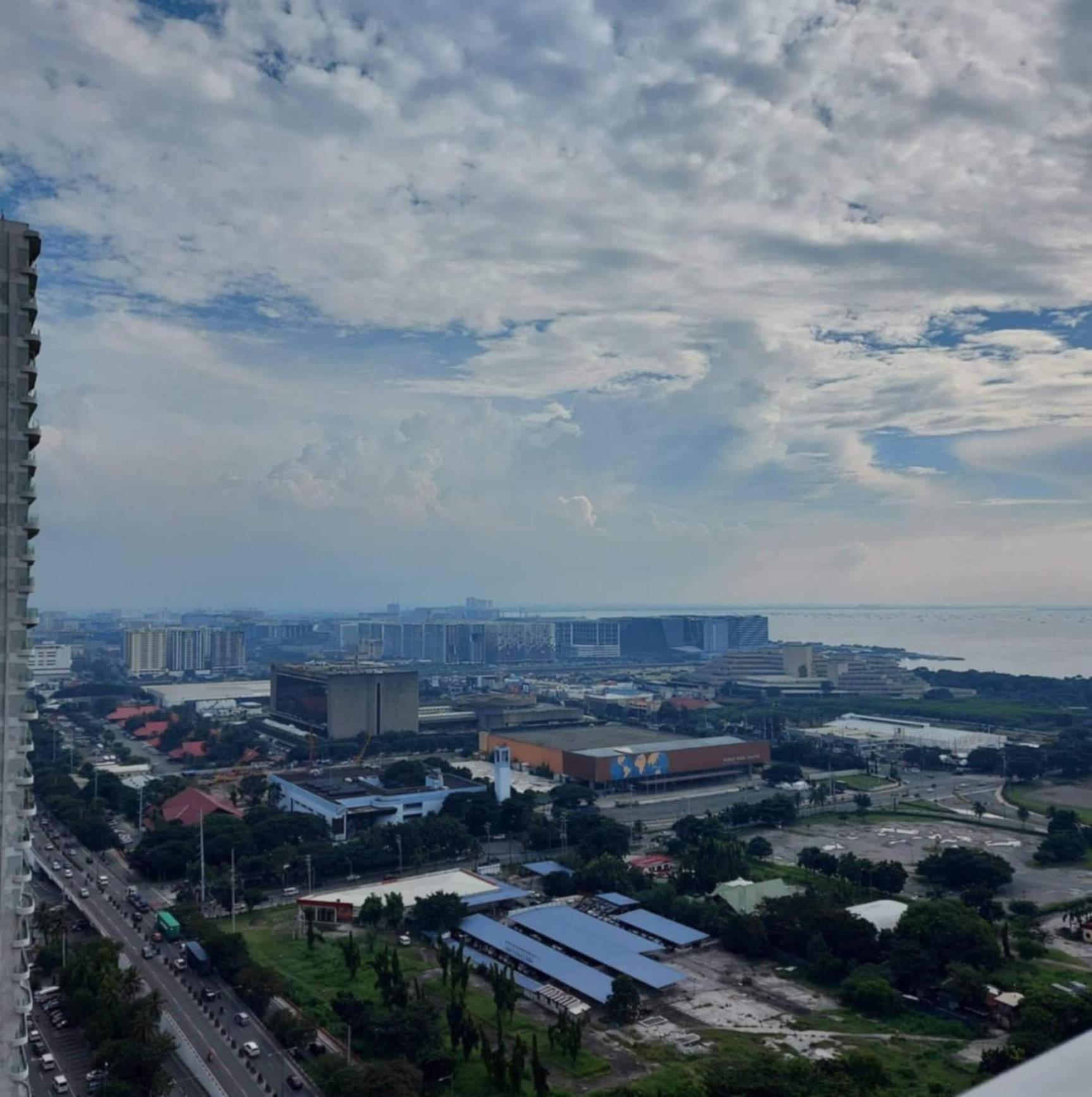 De Luxe, Standard And Studio Suites -The Breeze Residences-Close To Airport,Mall Of Asia, Us Embassy Маніла Екстер'єр фото