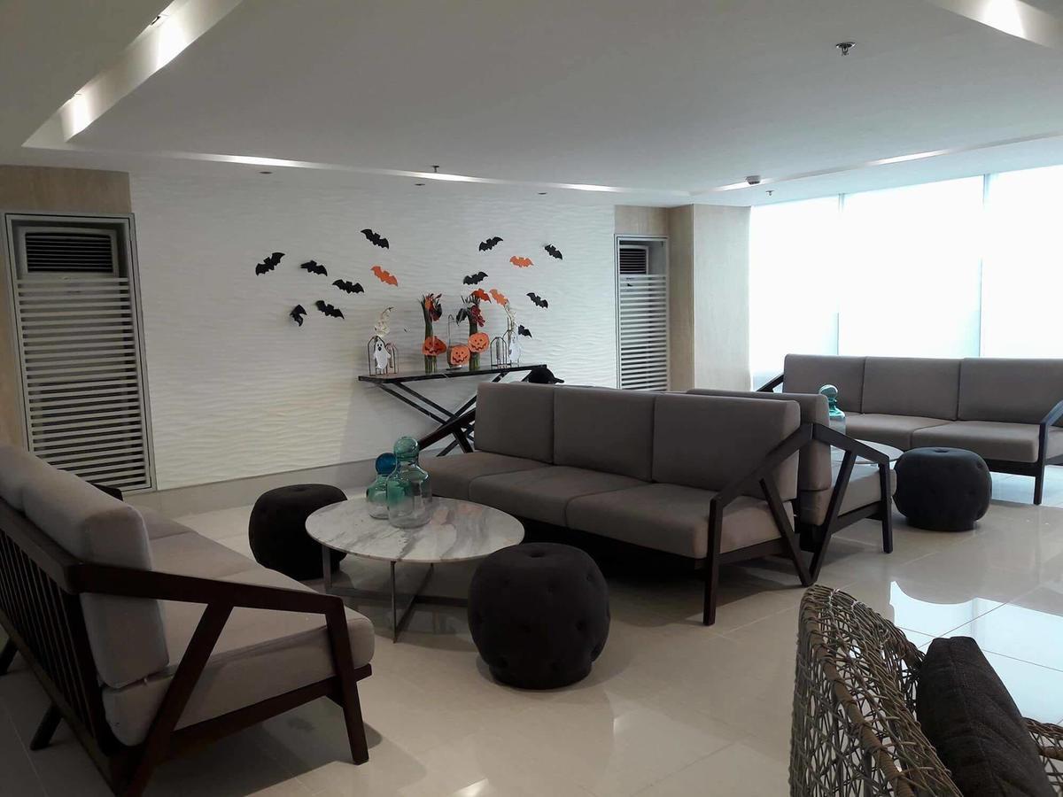 De Luxe, Standard And Studio Suites -The Breeze Residences-Close To Airport,Mall Of Asia, Us Embassy Маніла Екстер'єр фото