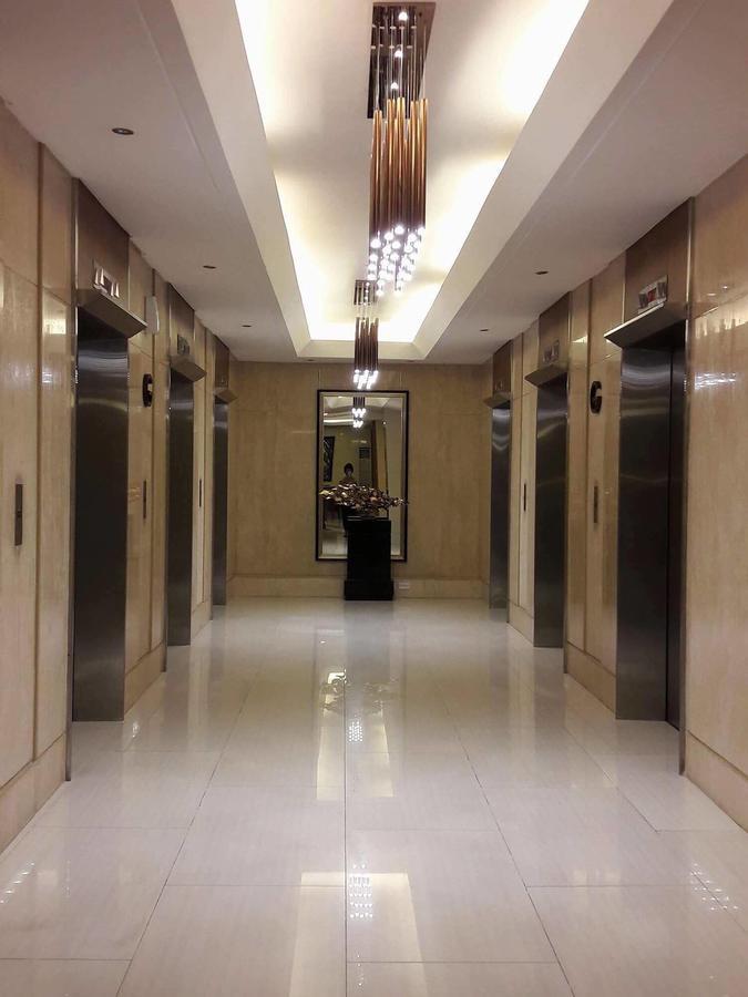 De Luxe, Standard And Studio Suites -The Breeze Residences-Close To Airport,Mall Of Asia, Us Embassy Маніла Екстер'єр фото